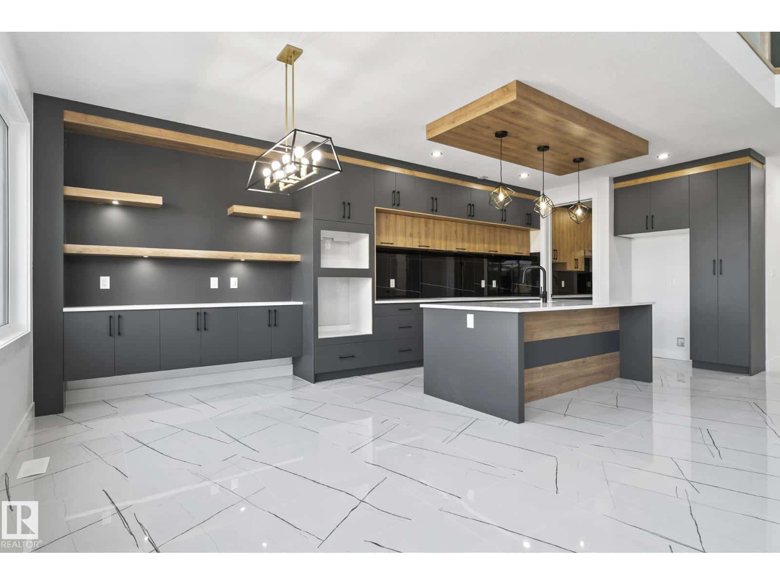 2720 63 AV NE — Rural Leduc County, Alberta - Photo 4 of 26