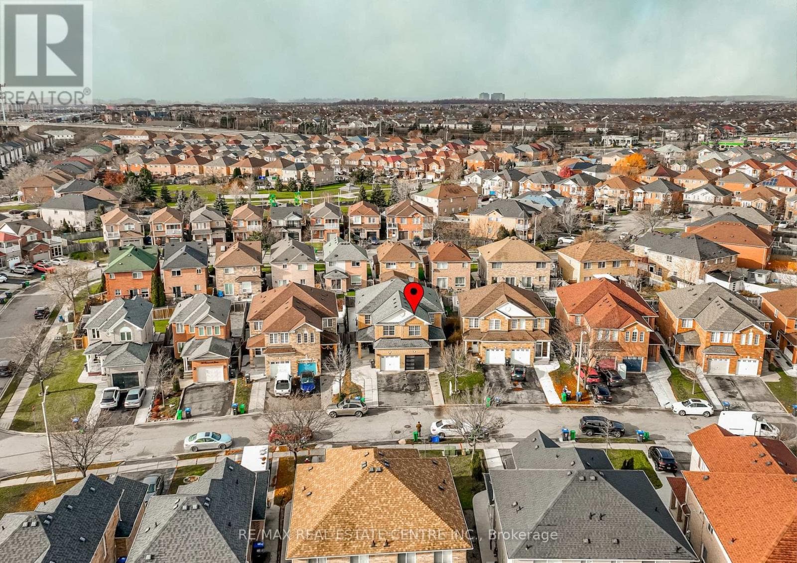 42 BRUNSWICK STREET — Brampton (Fletcher's Meadow), Ontario - Main photo