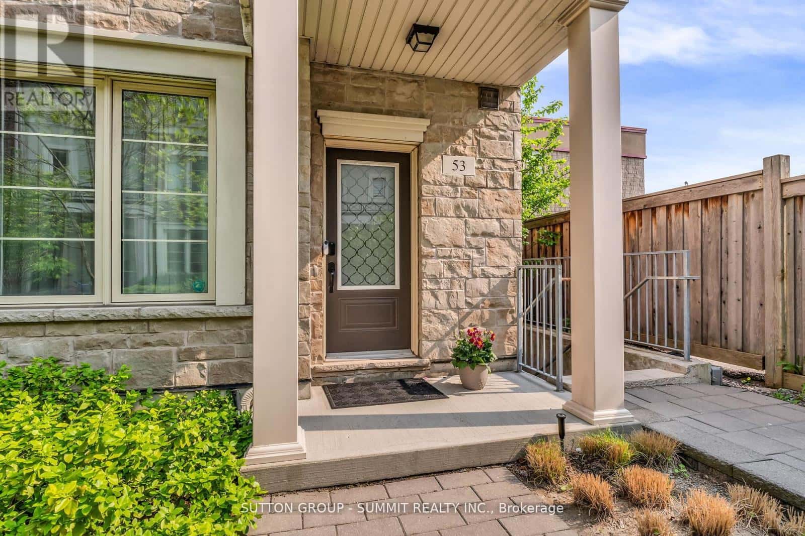 53 - 636 EVANS AVENUE S — Toronto (Alderwood), Ontario - Photo 5 of 44