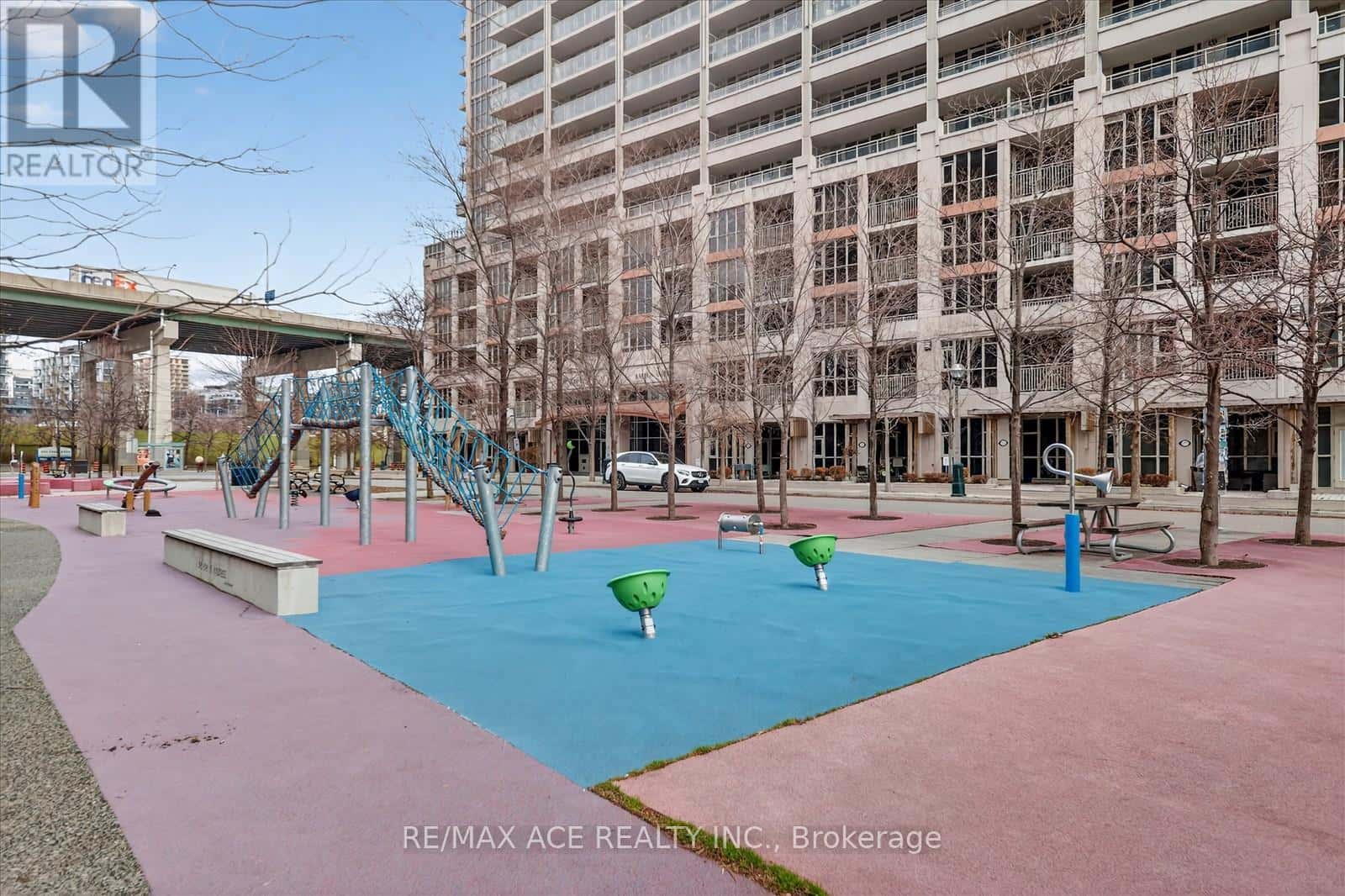 706 - 35 BASTION STREET — Toronto (Niagara), Ontario - Photo 4 of 32