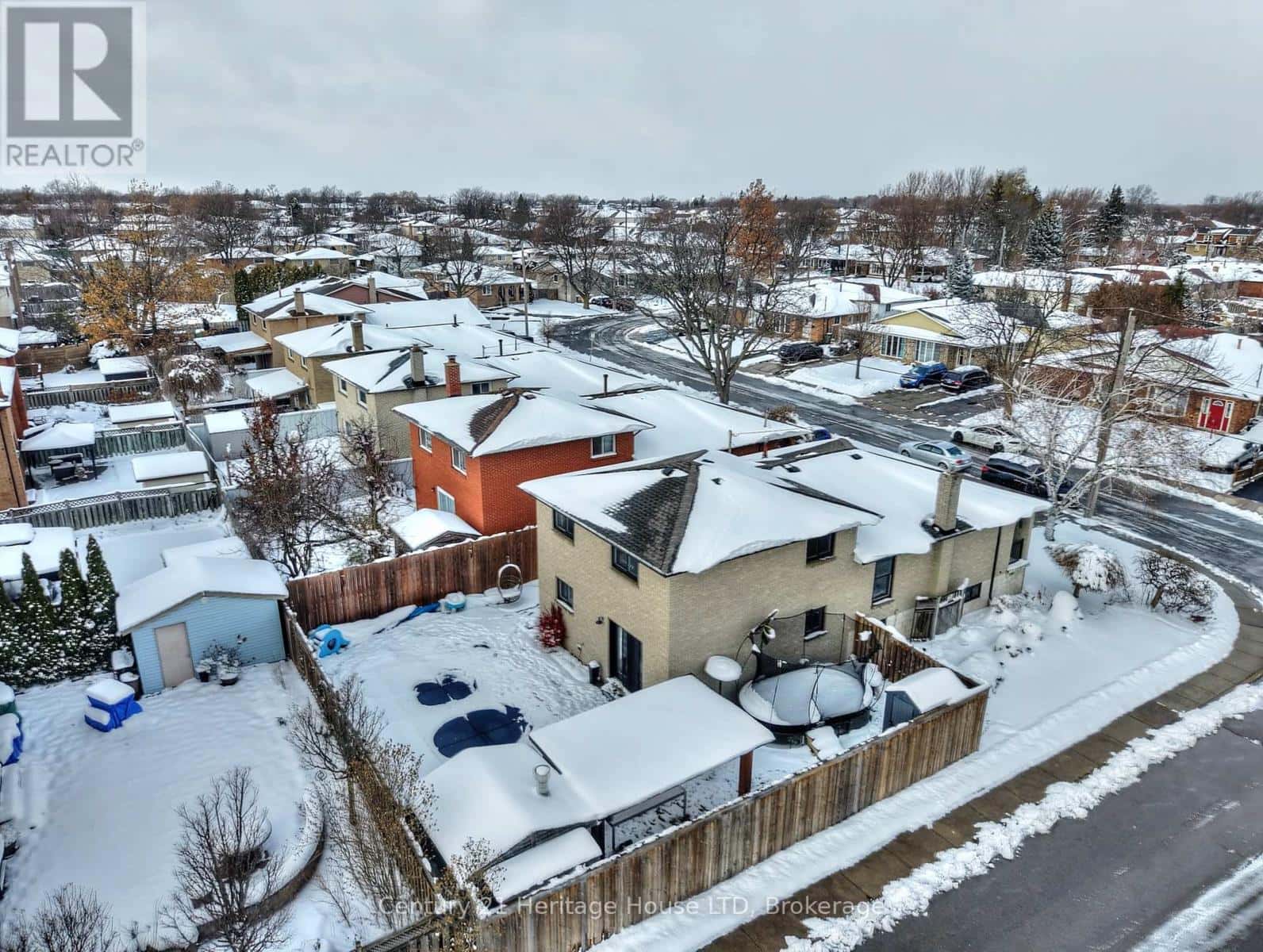 70 TAYMALL STREET — Hamilton (Templemead), Ontario - Photo 5 of 39