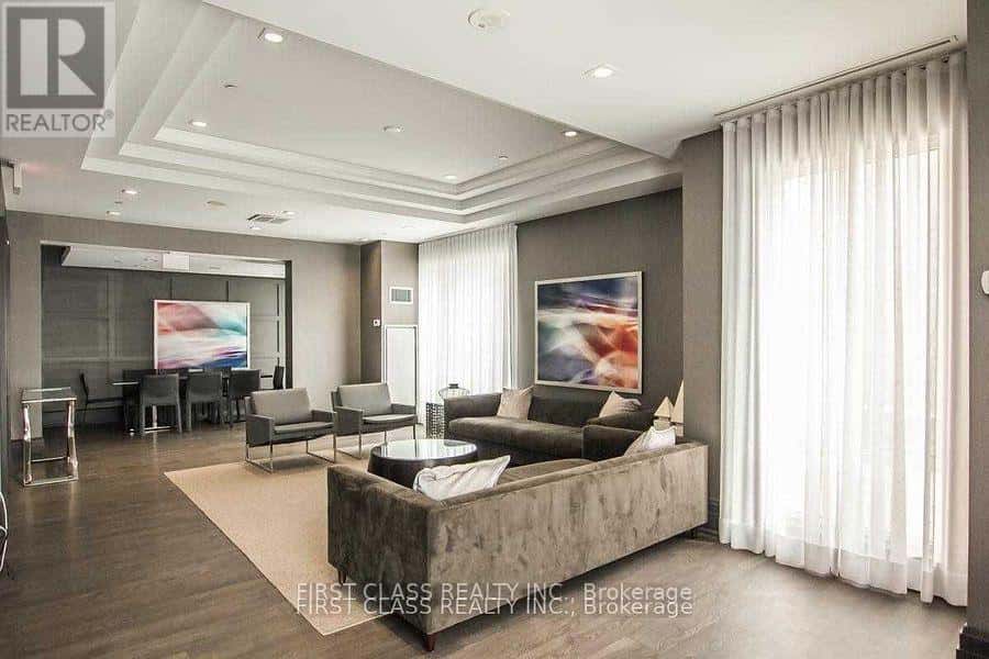 606 - 60 BERWICK AVENUE — Toronto (Yonge-Eglinton), Ontario - Photo 4 of 6