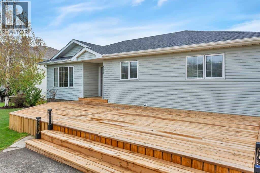 336 5 Avenue S — Big Valley, Alberta - Photo 5 of 50