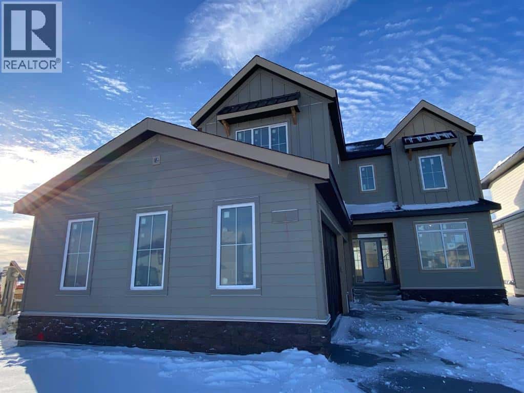 40 Fieldstone Close — Balzac, Alberta - Photo 2 of 43