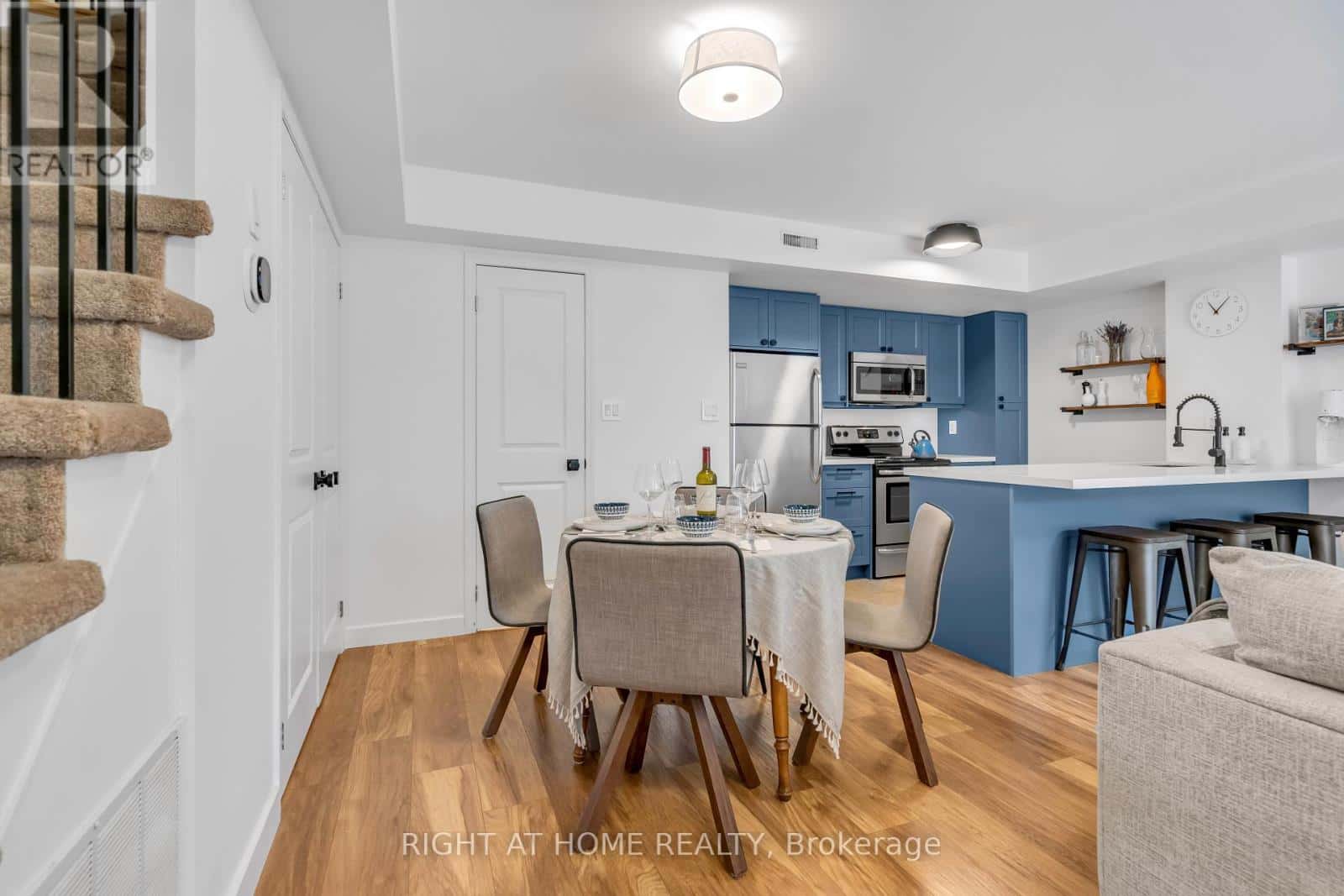 146 - 12 FOUNDRY AVENUE — Toronto (Dovercourt-Wallace Emerson-Junction), Ontario - Photo 5 of 42