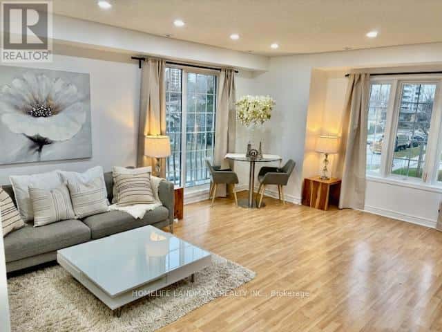 5 - 45 CEDARCROFT BOULEVARD — Toronto (Westminster-Branson), Ontario - Photo 4 of 22