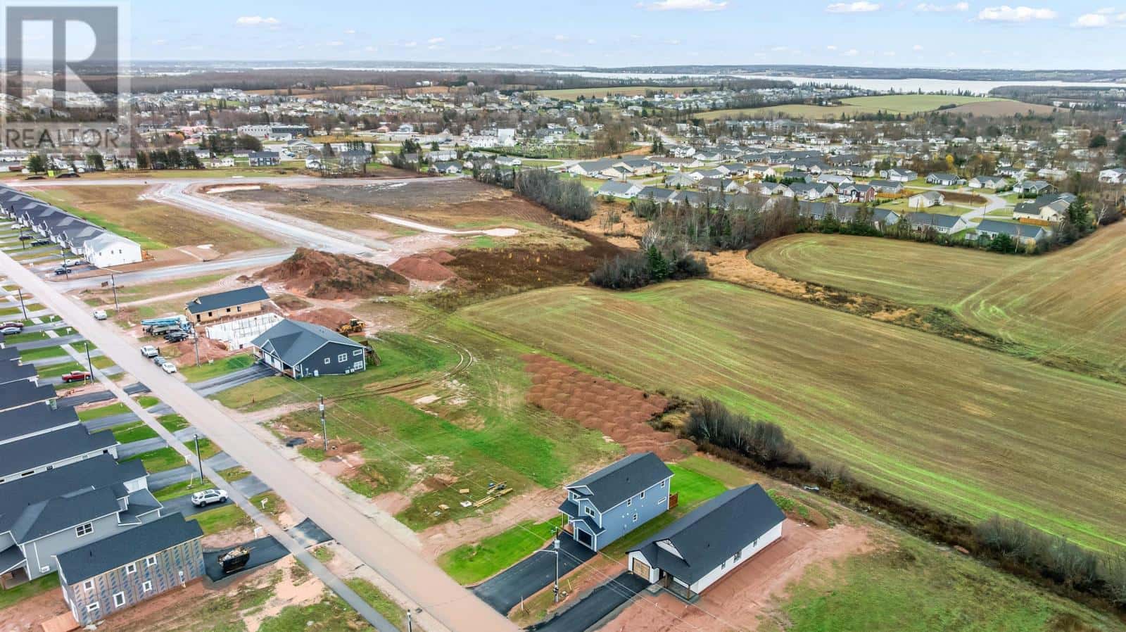 112 Samantha Lane — Cornwall, Prince Edward Island - Photo 2 of 33