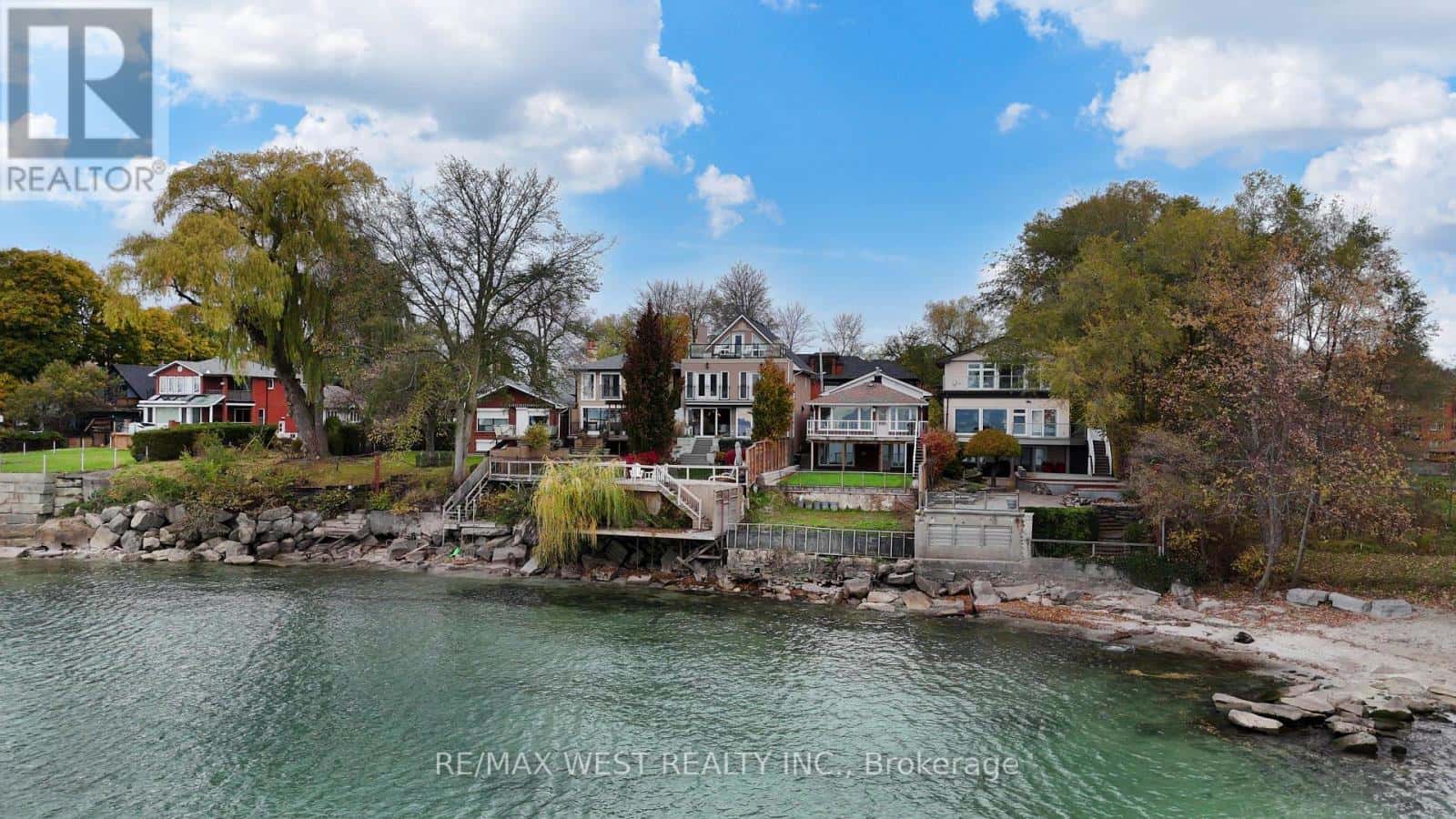 5 ELEVENTH STREET — Toronto (New Toronto), Ontario - Photo 2 of 47