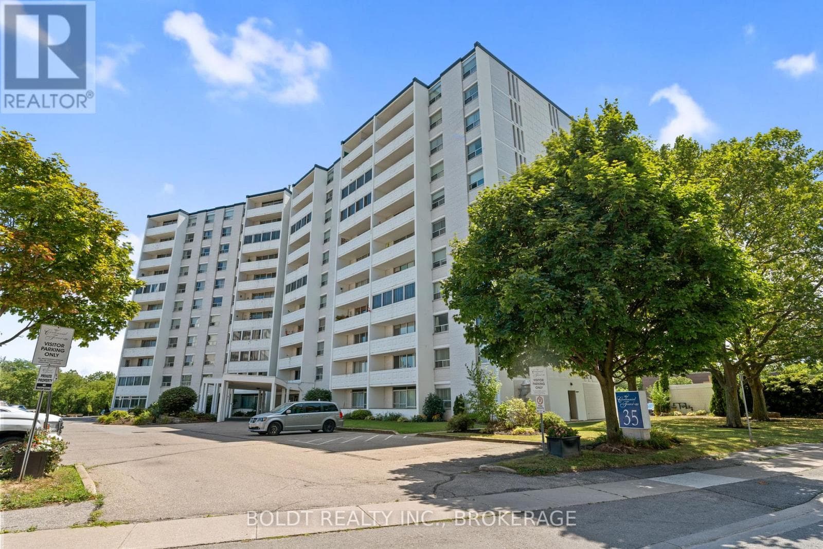 1008 - 35 TOWERING HEIGHTS BOULEVARD — St. Catharines (Glendale/Glenridge), Ontario - Main photo