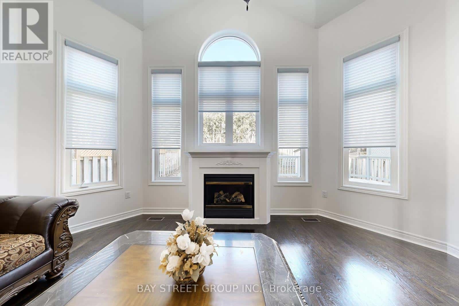 103 COLESBROOK ROAD — Richmond Hill (Westbrook), Ontario - Photo 3 of 43