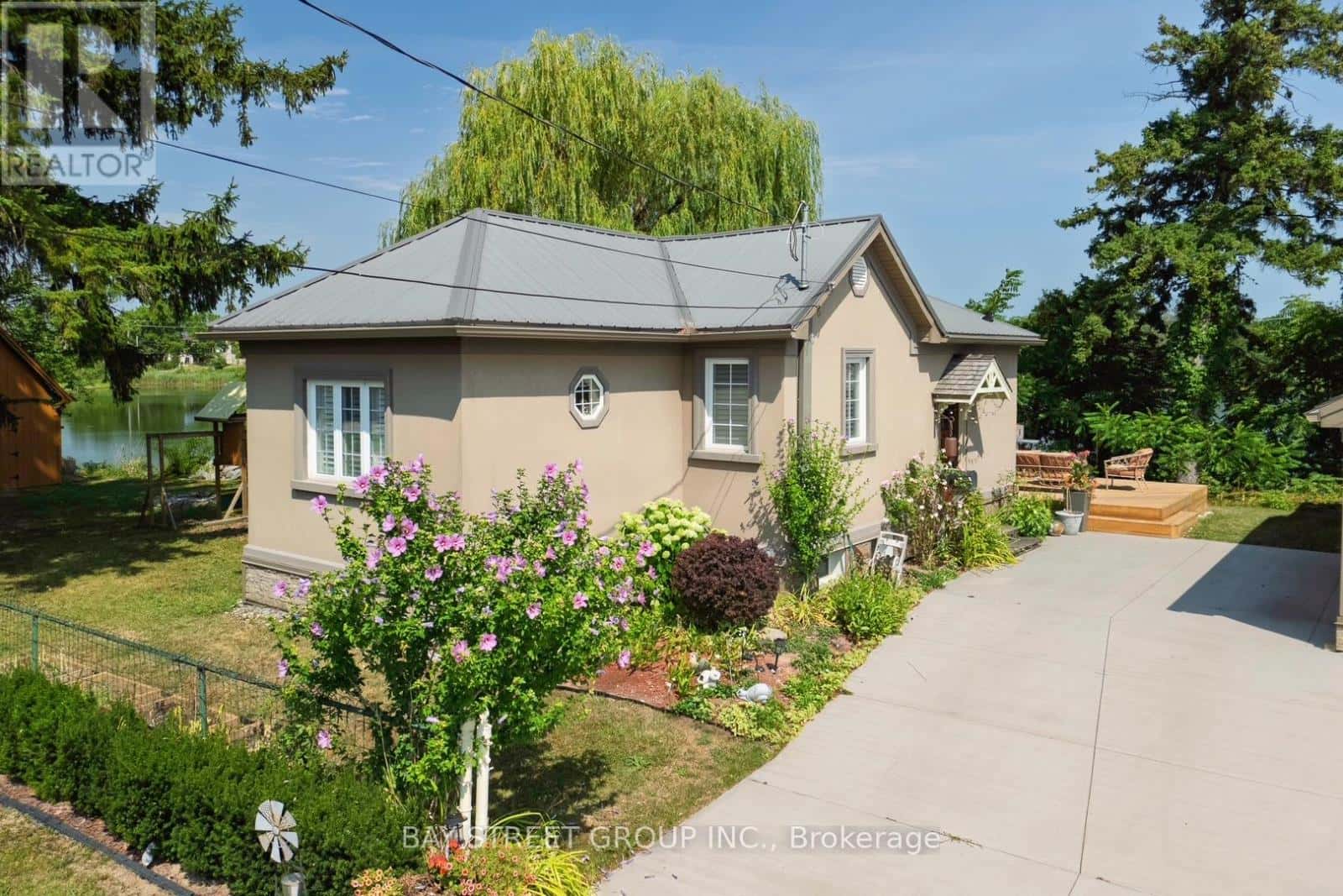 14 MARLATTS ROAD — Thorold (Thorold Downtown), Ontario - Photo 4 of 43