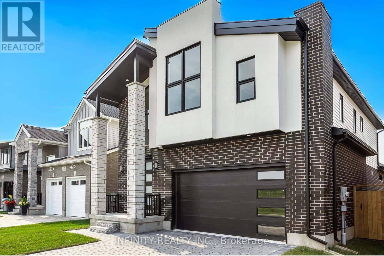 157 CRESTVIEW DRIVE — Middlesex Centre (Kilworth), Ontario - Photo 3 of 42