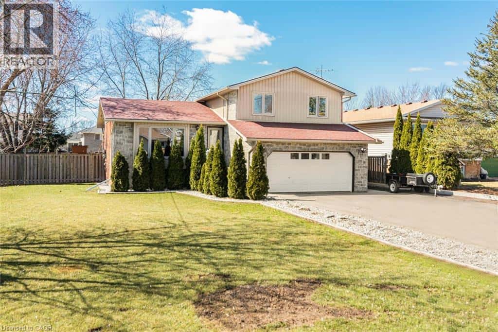 91 THORBURN Street S — Cayuga, Ontario - Photo 2 of 43