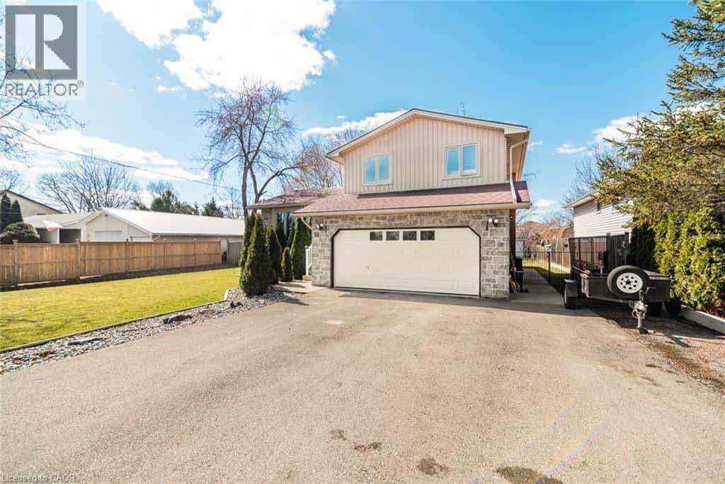 91 THORBURN Street S — Cayuga, Ontario - Photo 3 of 43