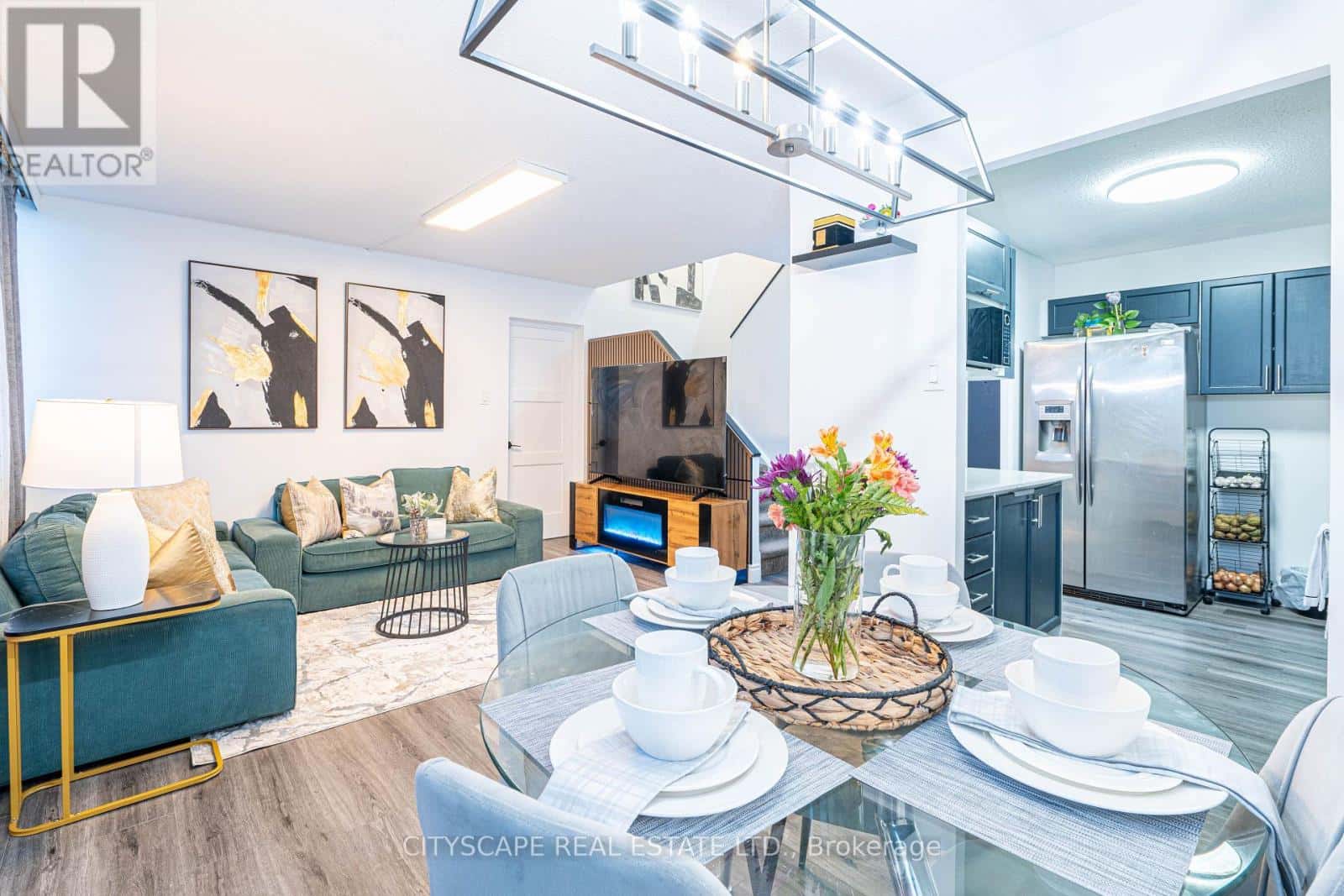 2121 Roche Court 115