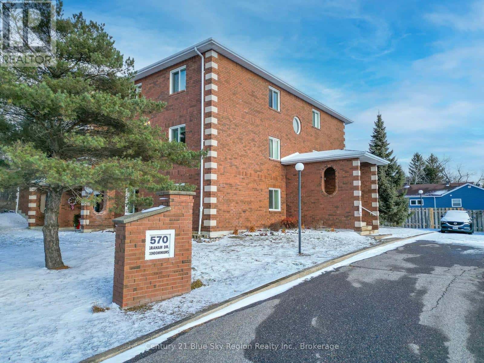 6 - 570 GRAHAM DRIVE — North Bay (Widdifield), Ontario - Photo 3 of 13