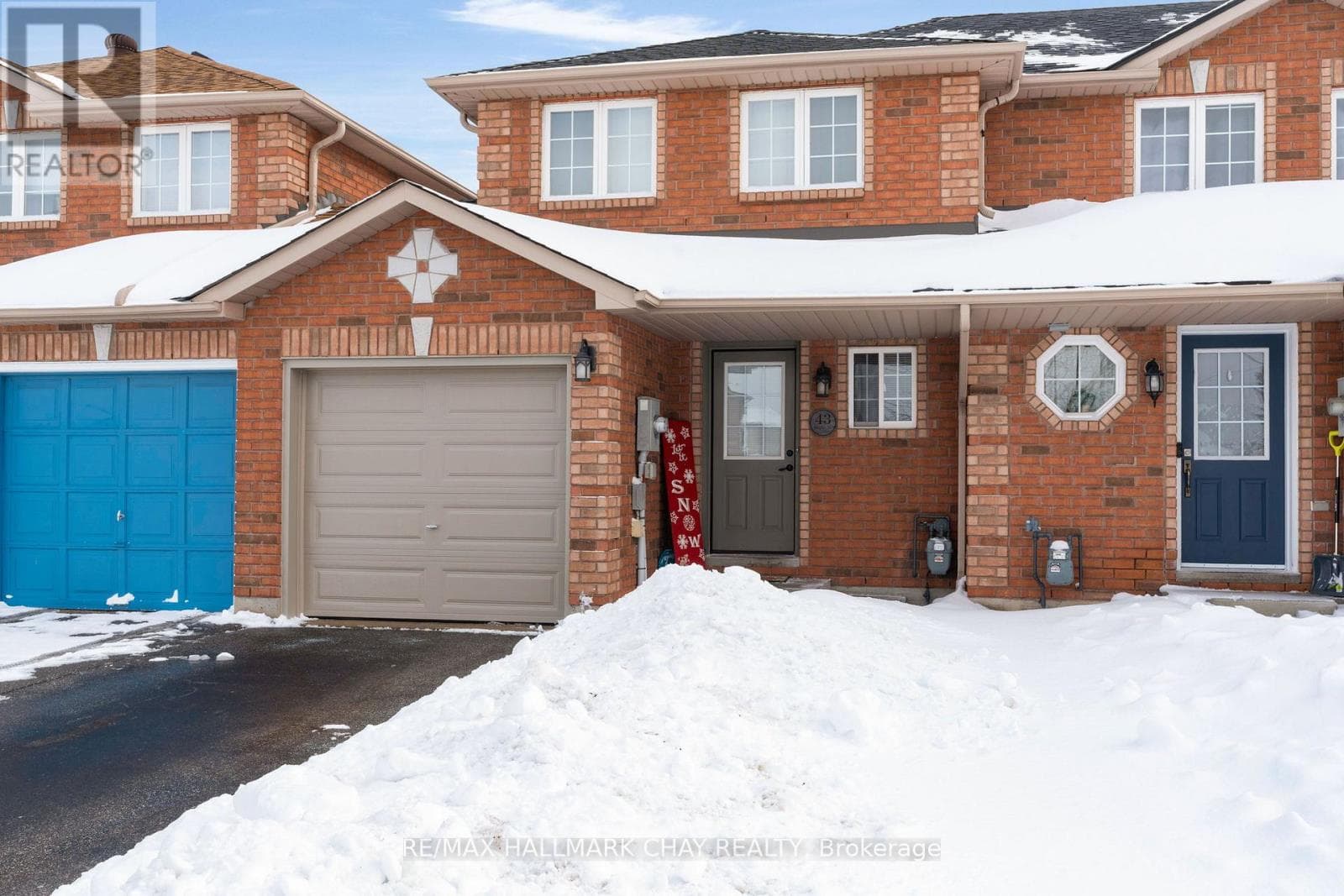 43 SRIGLEY STREET — Barrie (Holly), Ontario - Main photo
