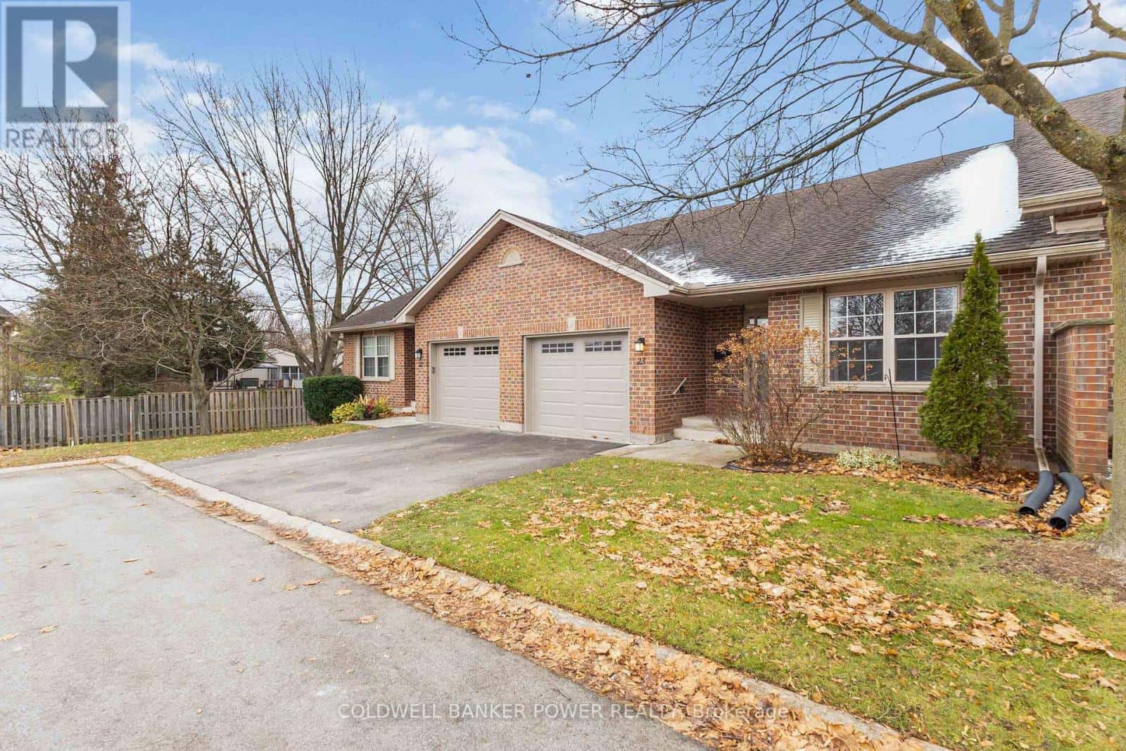 23 - 680 COMMISSIONERS ROAD W — London South (South M), Ontario - Photo 2 of 37