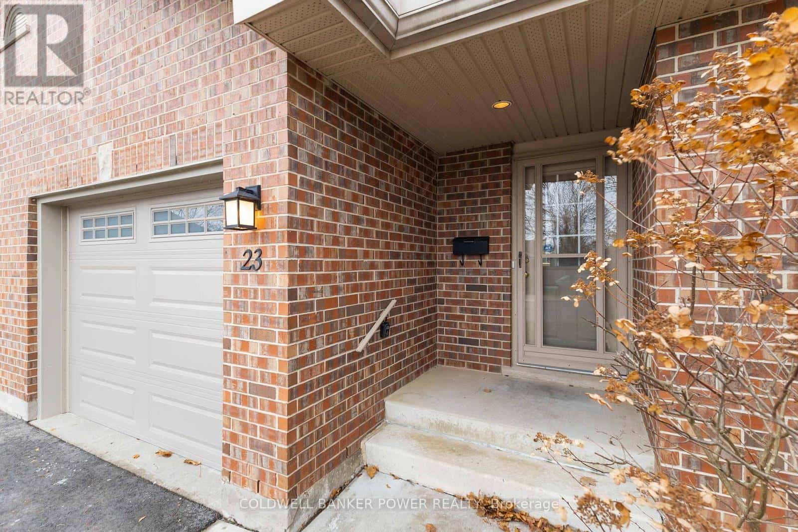 23 - 680 COMMISSIONERS ROAD W — London South (South M), Ontario - Photo 4 of 37