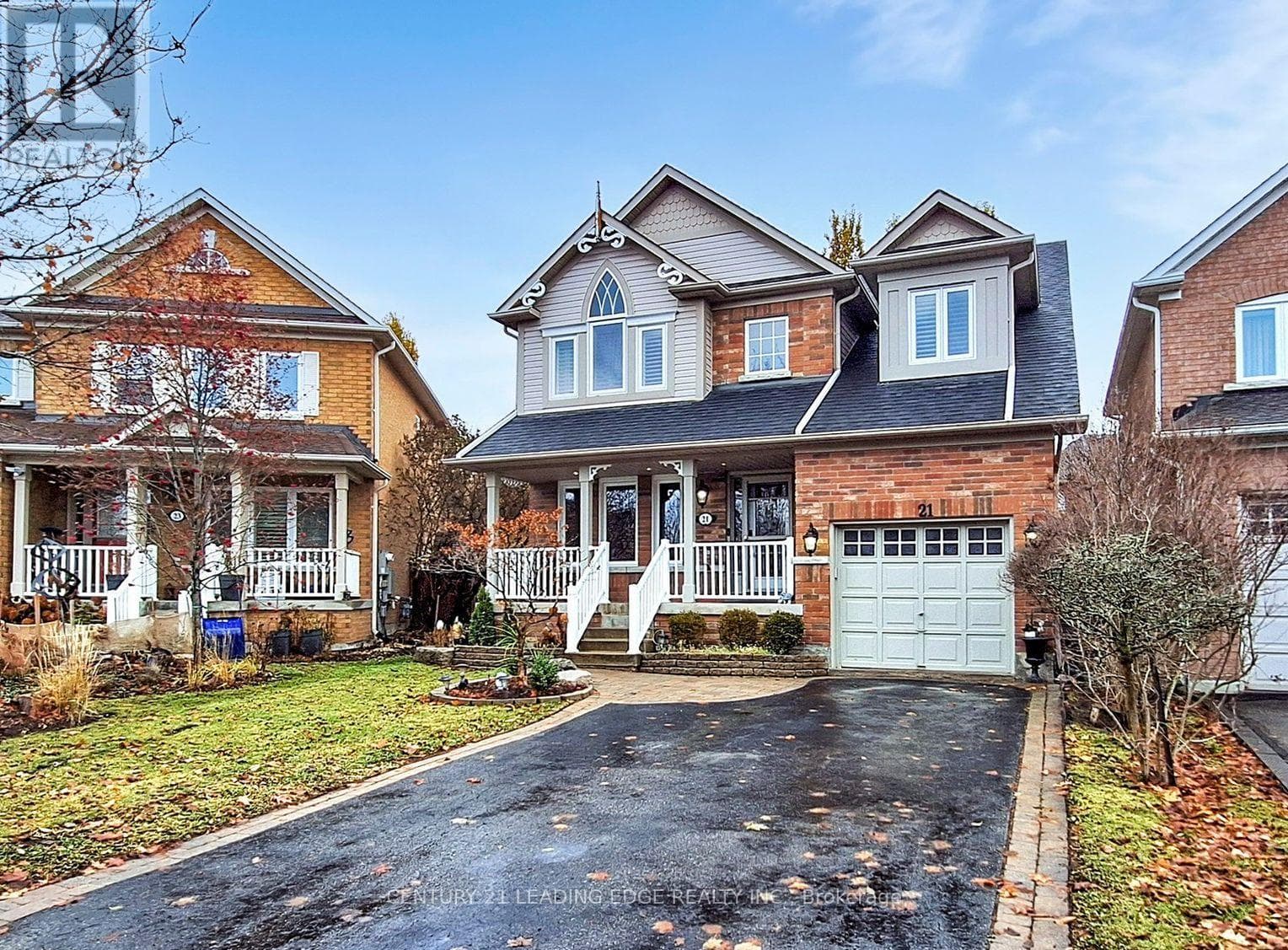 21 WATKINS GLEN CRESCENT — Aurora (Bayview Wellington), Ontario - Main photo