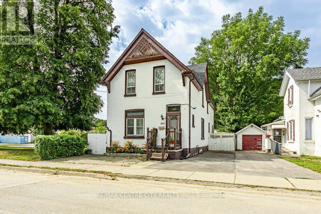 203 RECTORY STREET — London East (East L), Ontario - Photo 3 of 33