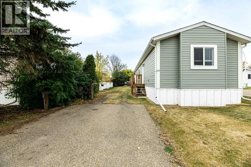 65, 4922 Womacks — Blackfalds, Alberta - Main photo