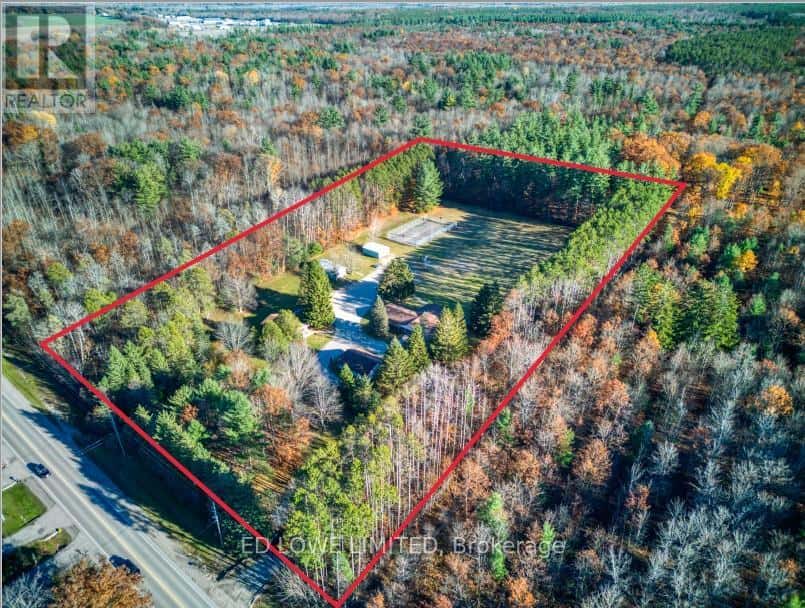 3761 Horseshoe Valley Road West