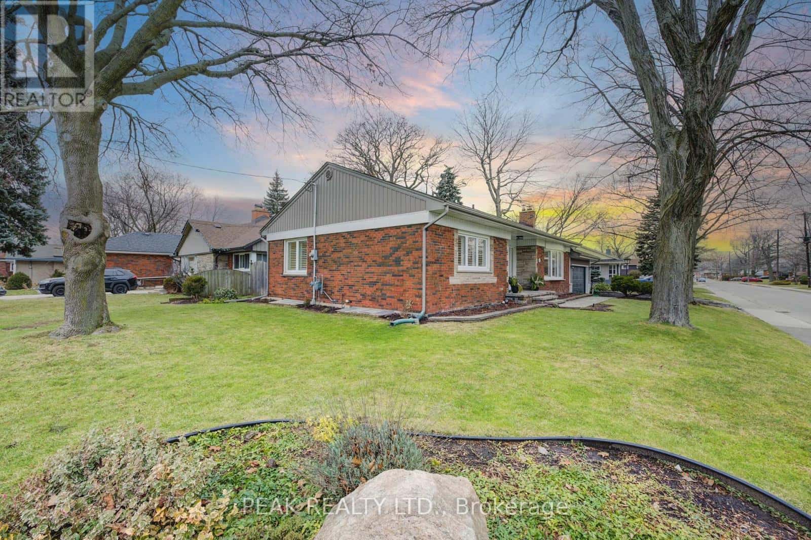 50 EDGEWOOD AVENUE — Hamilton (Sherwood), Ontario - Photo 4 of 50