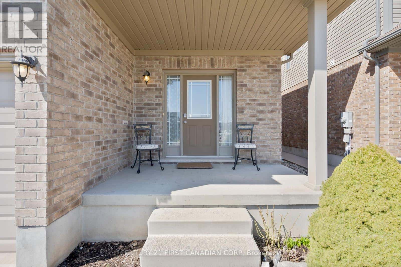 494 BLACKACRES BOULEVARD — London North (North E), Ontario - Photo 4 of 45