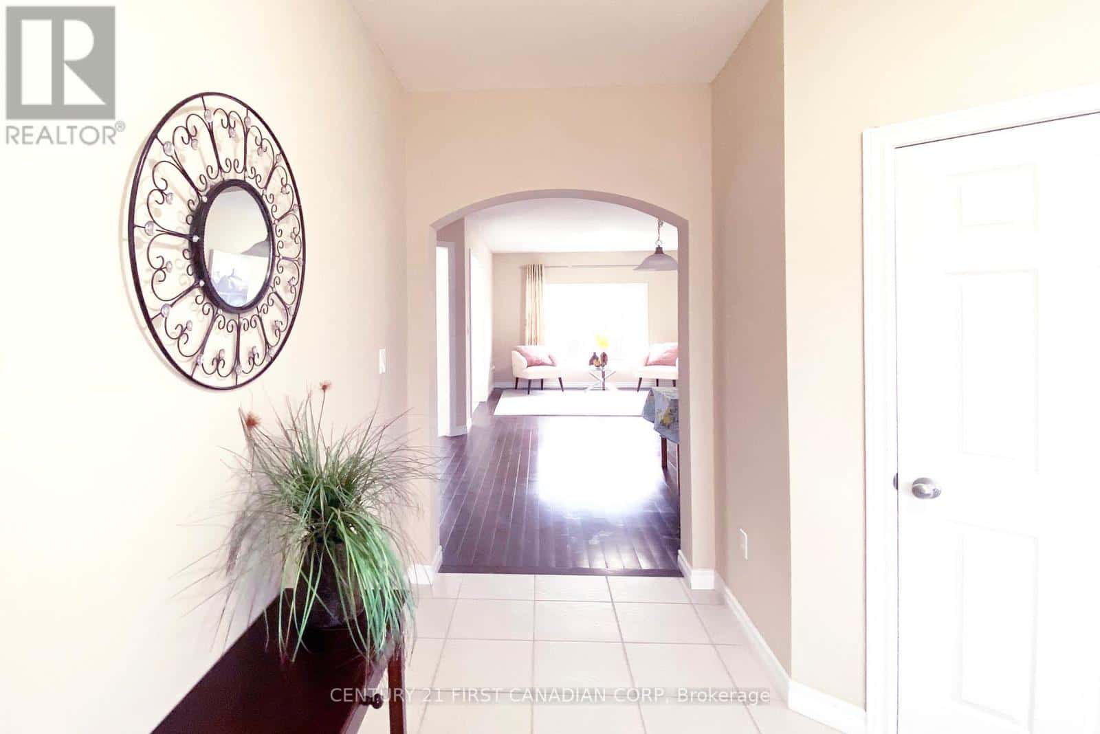 494 BLACKACRES BOULEVARD — London North (North E), Ontario - Photo 5 of 45