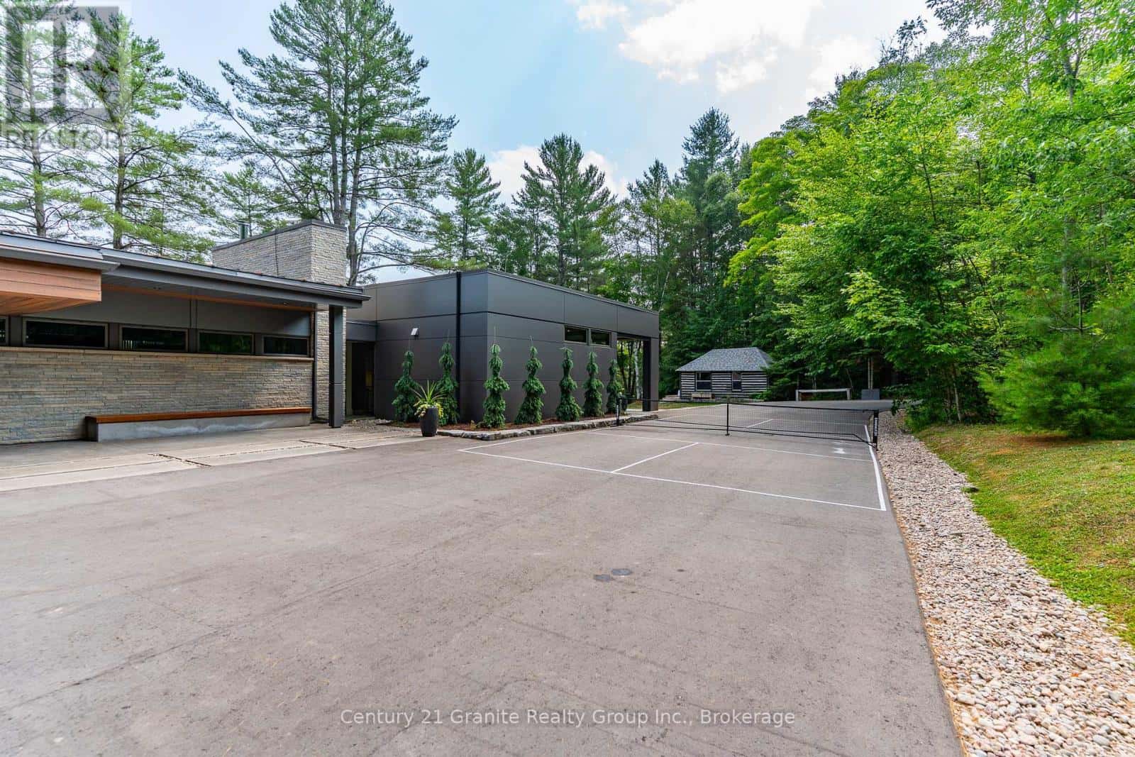 1085 GRACE ROAD — Minden Hills (Minden), Ontario - Photo 5 of 49