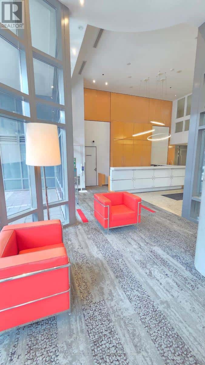 1116 - 255 RICHMOND STREET E — Toronto (Moss Park), Ontario - Photo 2 of 22