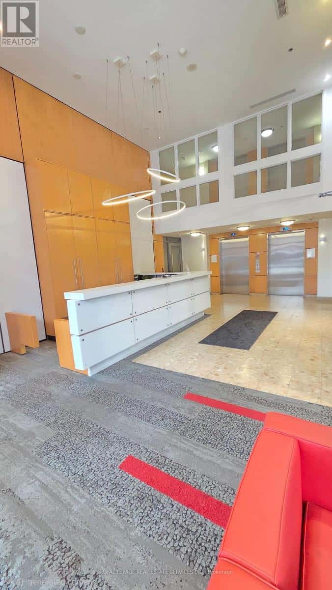 1116 - 255 RICHMOND STREET E — Toronto (Moss Park), Ontario - Photo 3 of 22