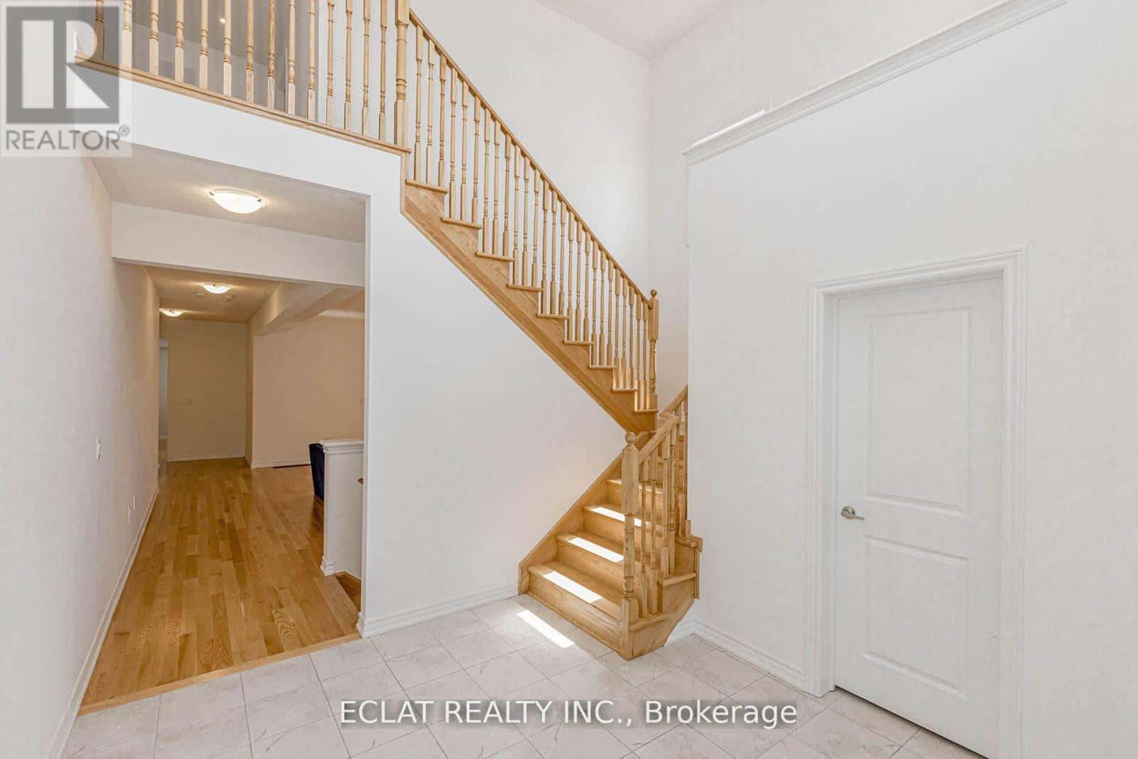 329 RUSSELL STREET — Southgate, Ontario - Photo 5 of 45