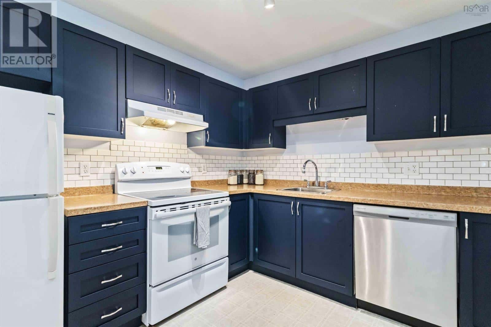 401 12 Spinnaker Drive — Armdale, Nova Scotia - Photo 4 of 31