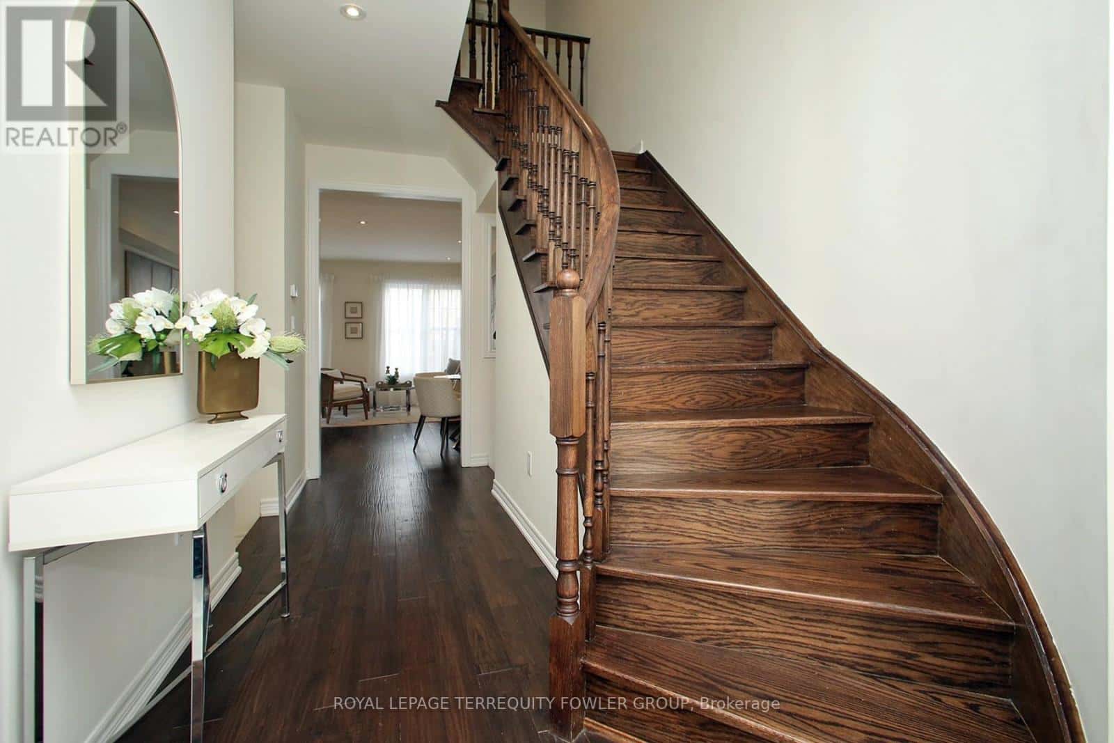 16 TRUE BLUE CRESCENT — Caledon (Bolton East), Ontario - Photo 5 of 35