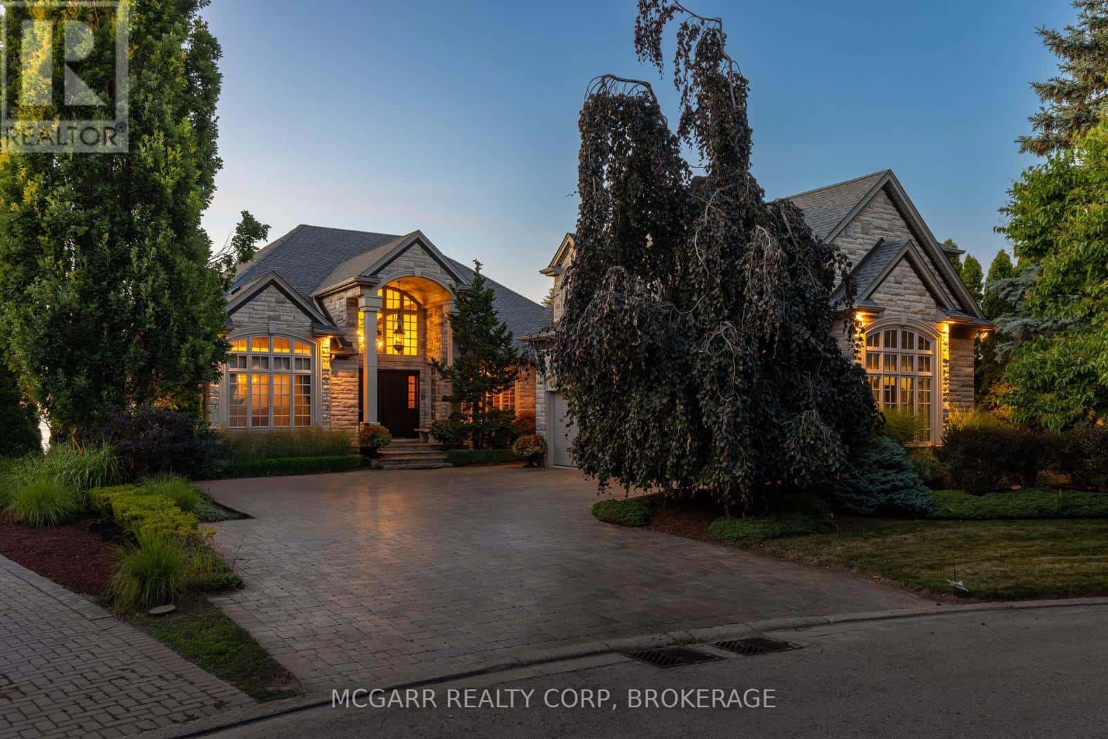 89 OCTOBER DRIVE — St. Catharines (Lakeshore), Ontario - Photo 2 of 50