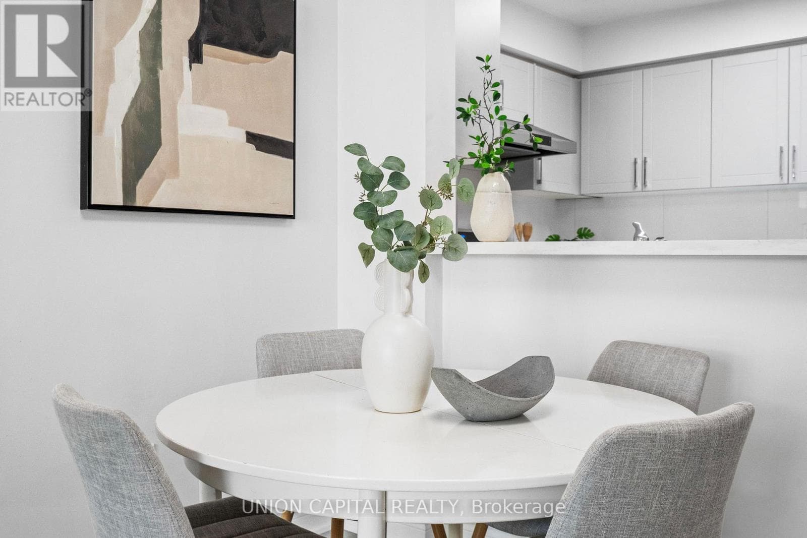 LPH17 - 39 PEMBERTON AVENUE — Toronto (Newtonbrook East), Ontario - Main photo