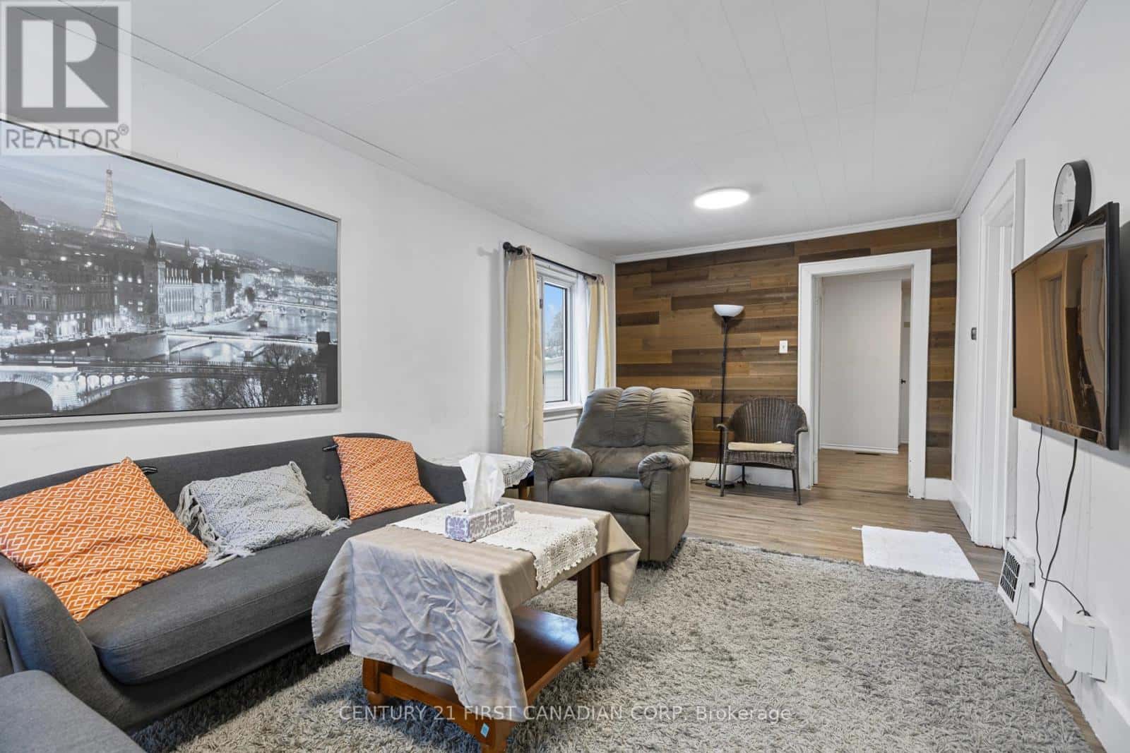 49 MCNAY STREET — London East (East C), Ontario - Photo 4 of 19