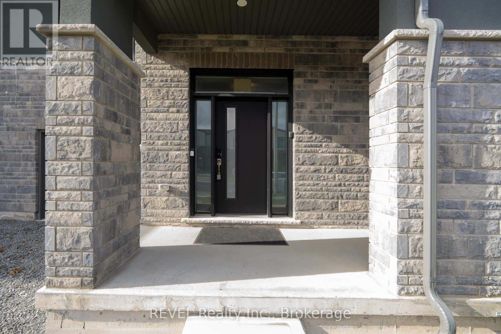 7185 PARSA STREET — Niagara Falls (Brown), Ontario - Photo 4 of 31