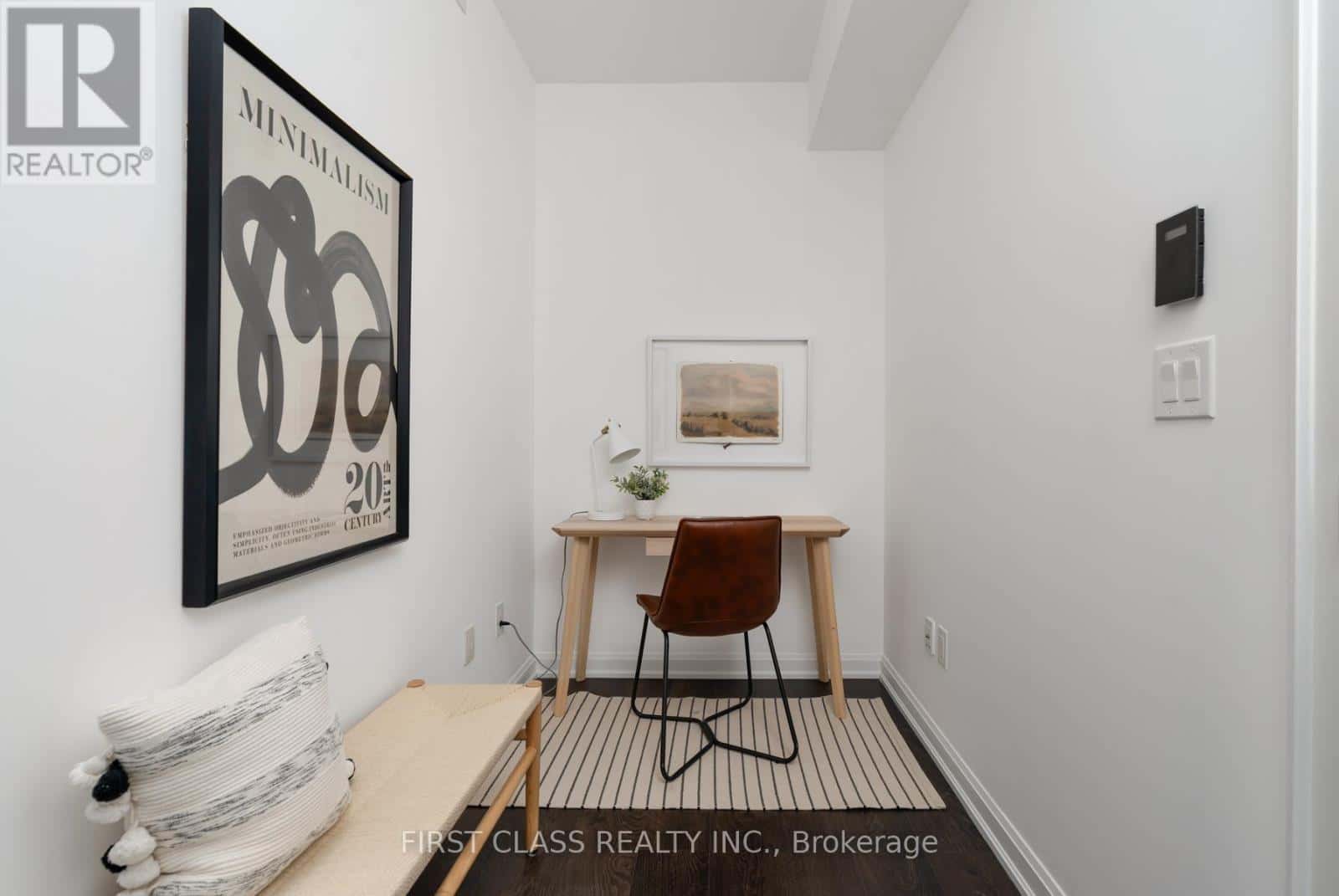 2003 - 9 BOGERT AVENUE — Toronto (Lansing-Westgate), Ontario - Photo 2 of 33