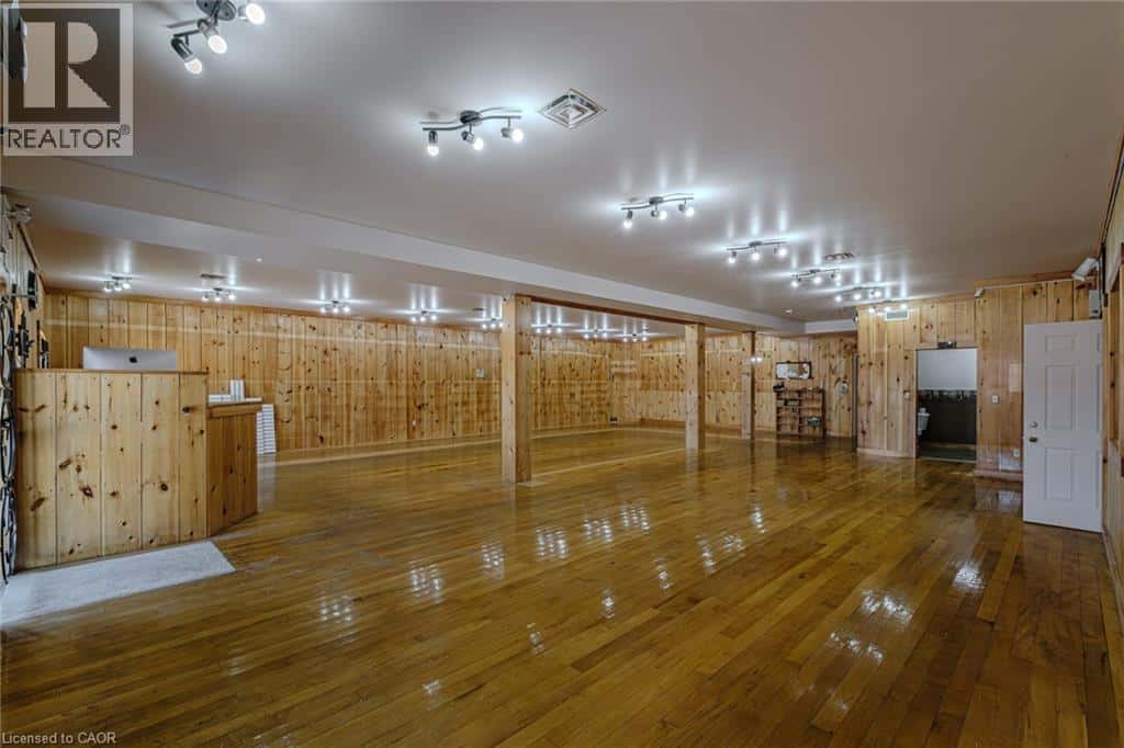 316 QUEENSWAY W — Simcoe, Ontario - Photo 4 of 50