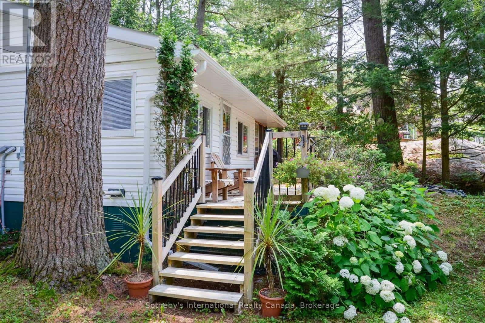 1145 SOUTH MORRISON LAKE ROAD — Gravenhurst (Wood (Gravenhurst)), Ontario - Photo 2 of 24