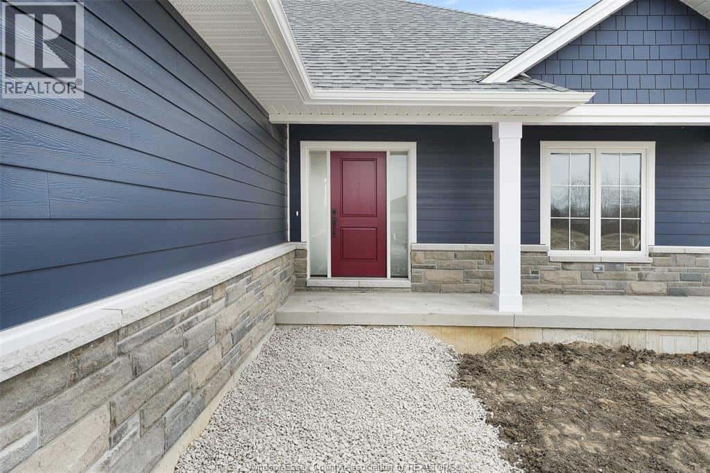 53 GRAF STREET — Harrow, Ontario - Photo 3 of 27