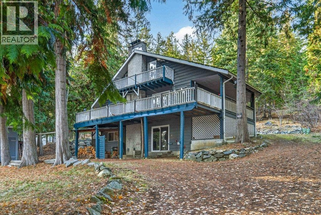 4373 Copper Cove Road — Scotch Creek, British Columbia - Main photo