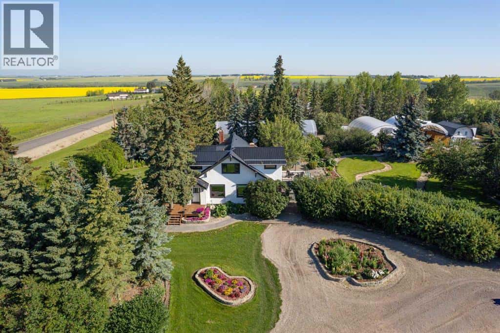 10 & 20, 30061 Range Road 23 — Rural Mountain View County, Alberta - Photo 2 of 50