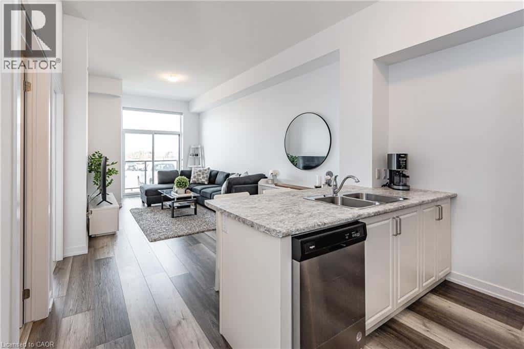 450 DUNDAS Street E Unit# 121 — Waterdown, Ontario - Photo 5 of 30