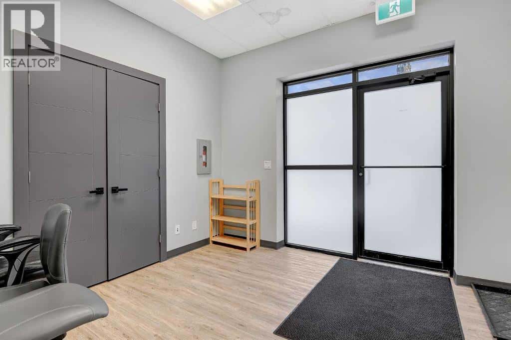 101, 10055 120 Avenue — Grande Prairie, Alberta - Photo 3 of 25