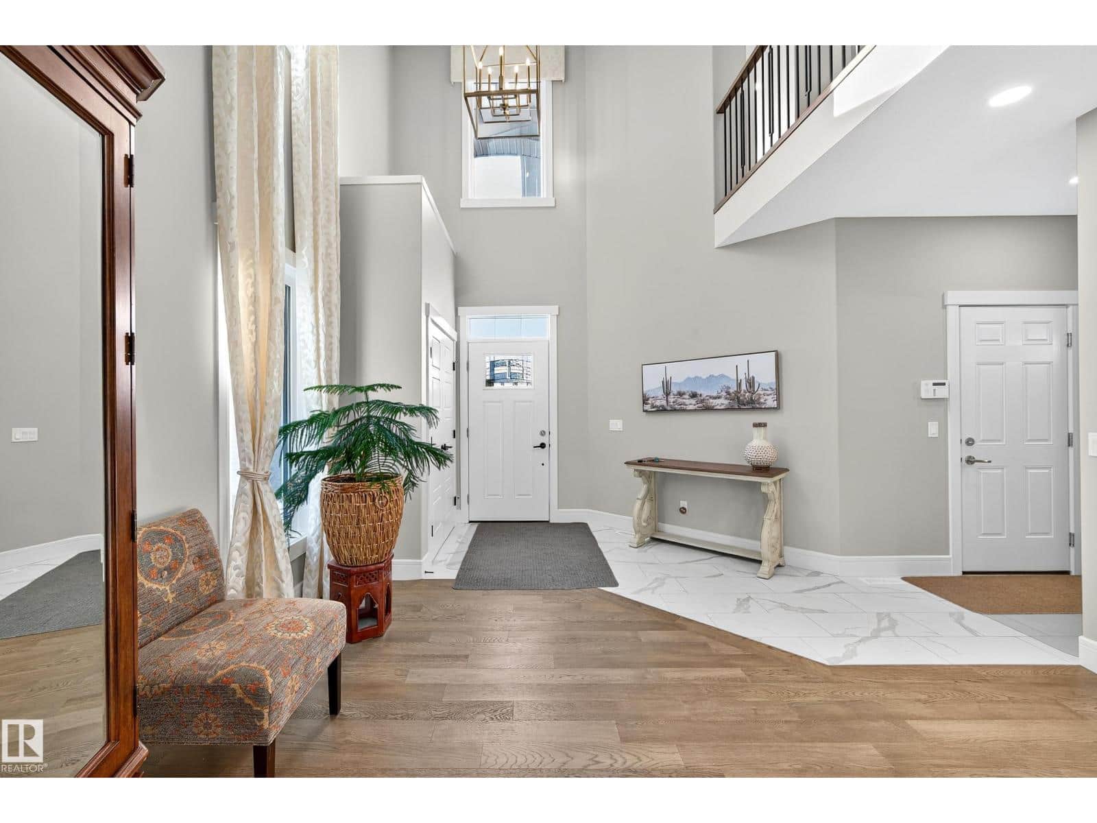 1411 25 ST NW - Photo 4 of 63, Edmonton, Alberta