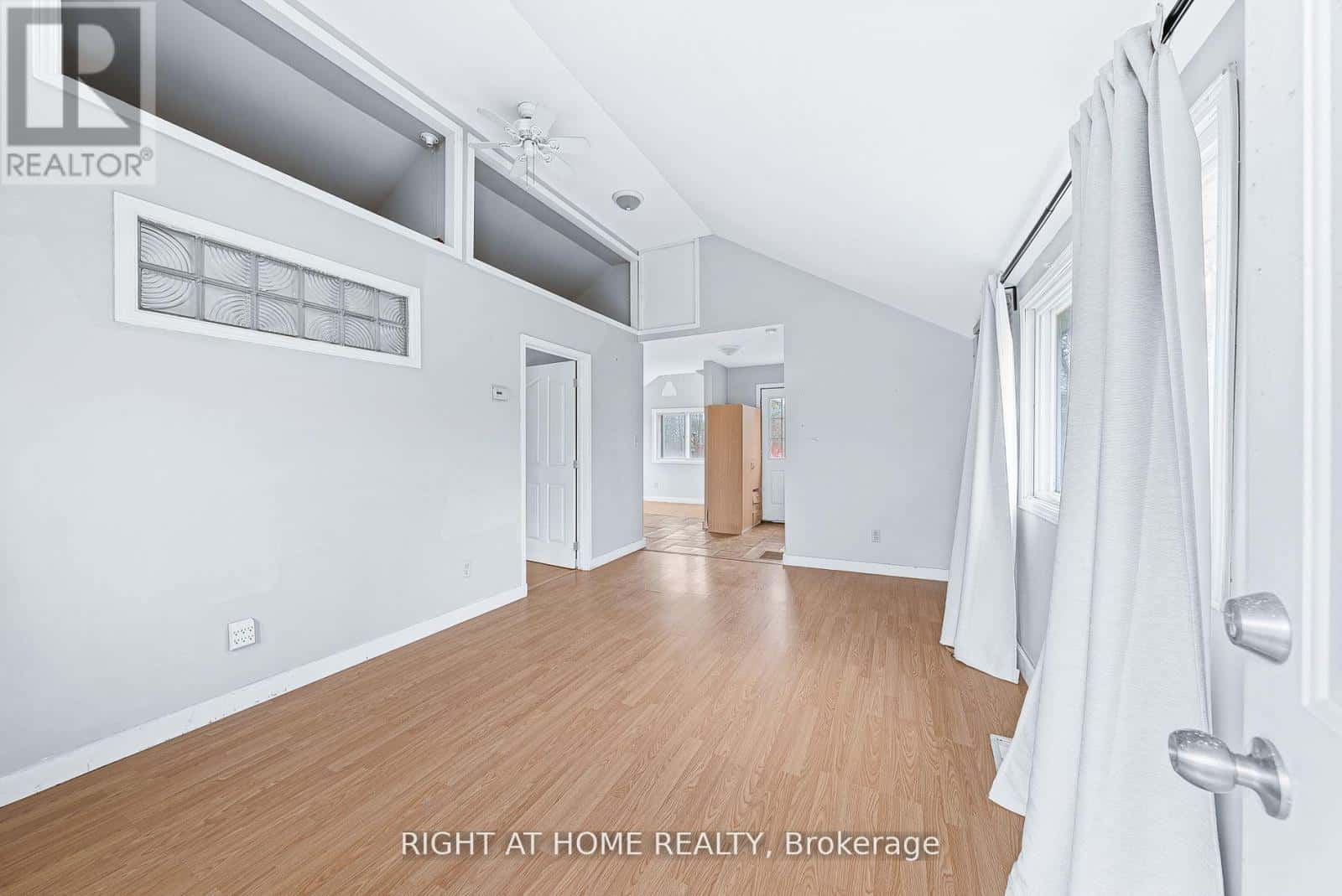 685 REID STREET — Innisfil (Alcona), Ontario - Photo 5 of 16